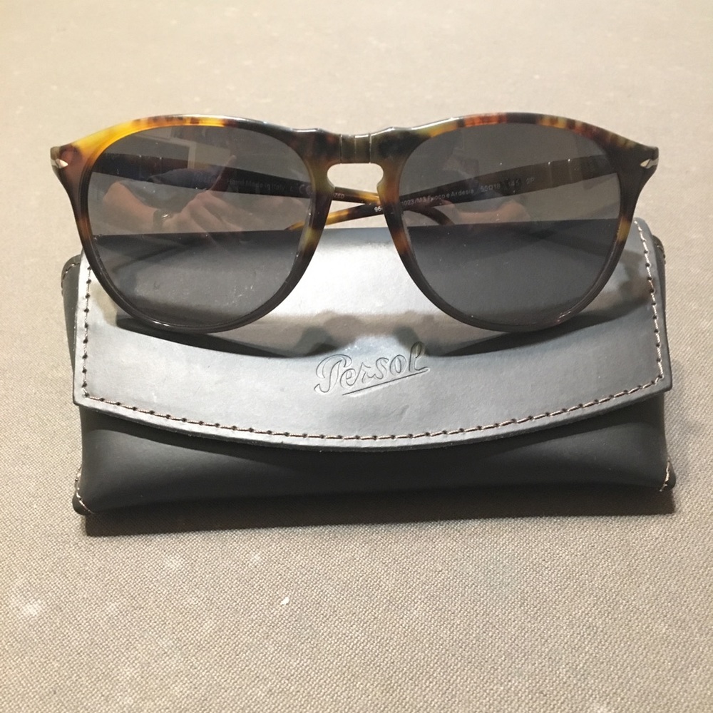 Unisex persol sunglasses! Super cool! POLARIZED